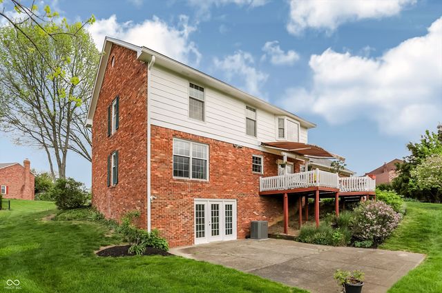 3647 Woodland Streams Drive, Greenwood, IN 46143
