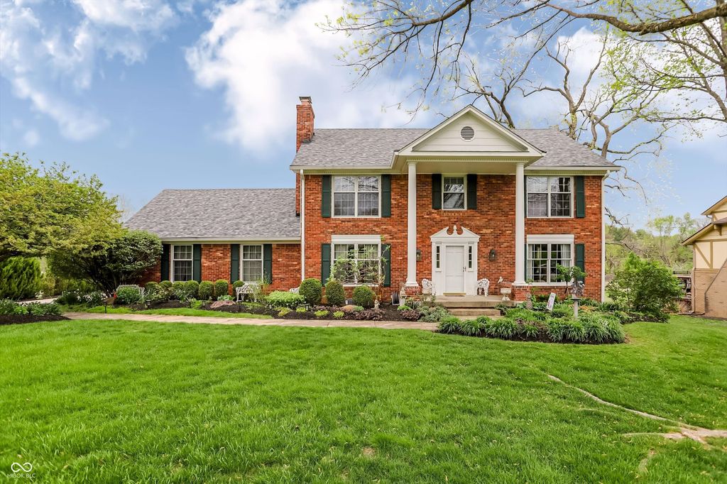 3647 Woodland Streams Drive, Greenwood, IN 46143