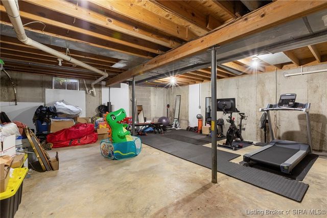 6075 Highway 335 NE, Crandall, IN 47114