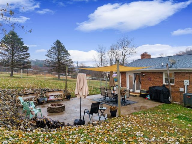 6075 Highway 335 NE, Crandall, IN 47114