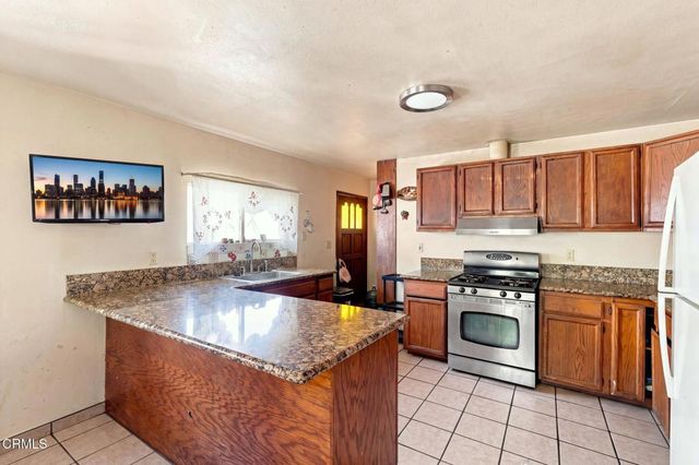 144 Backus Avenue, Pasadena, CA 91107