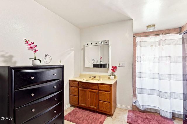 144 Backus Avenue, Pasadena, CA 91107