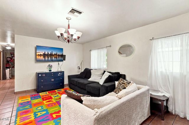 144 Backus Avenue, Pasadena, CA 91107