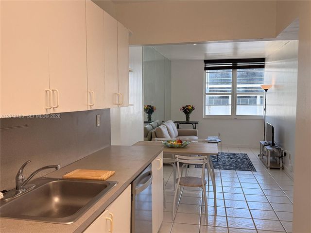 100 Lincoln Rd 1025, Miami Beach, FL 33139