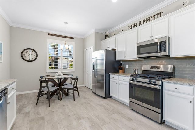 10233 LOCH LOMOND DRIVE, Bradenton, FL 34211