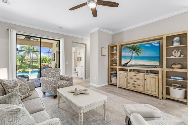 10233 LOCH LOMOND DRIVE, Bradenton, FL 34211