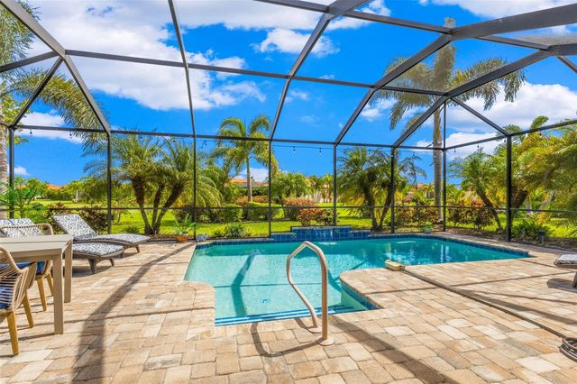 10233 LOCH LOMOND DRIVE, Bradenton, FL 34211