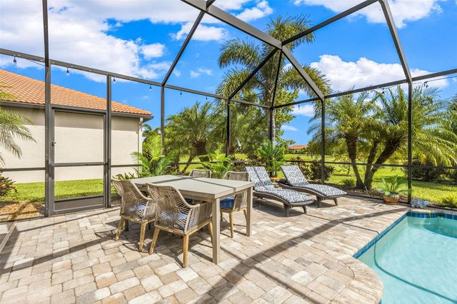 10233 LOCH LOMOND DRIVE, Bradenton, FL 34211