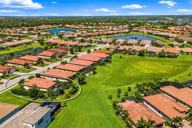10233 LOCH LOMOND DRIVE, Bradenton, FL 34211