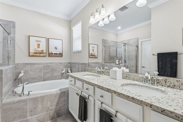 10233 LOCH LOMOND DRIVE, Bradenton, FL 34211