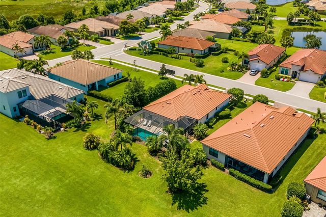 10233 LOCH LOMOND DRIVE, Bradenton, FL 34211