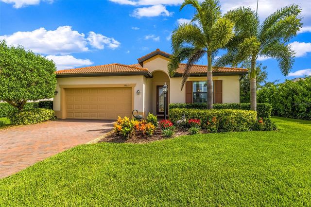 10233 LOCH LOMOND DRIVE, Bradenton, FL 34211