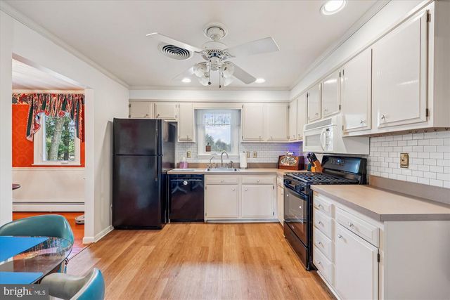 2318 PERSIMMON DR, Ijamsville, MD 21754