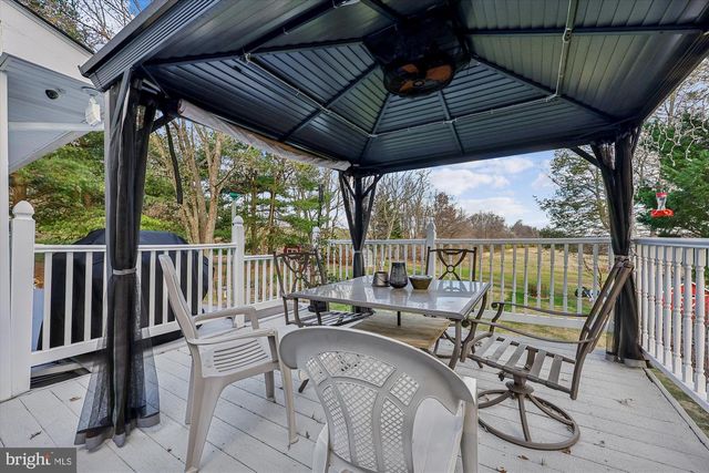 2318 PERSIMMON DR, Ijamsville, MD 21754