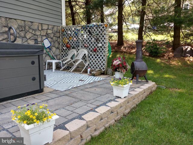 2318 PERSIMMON DR, Ijamsville, MD 21754