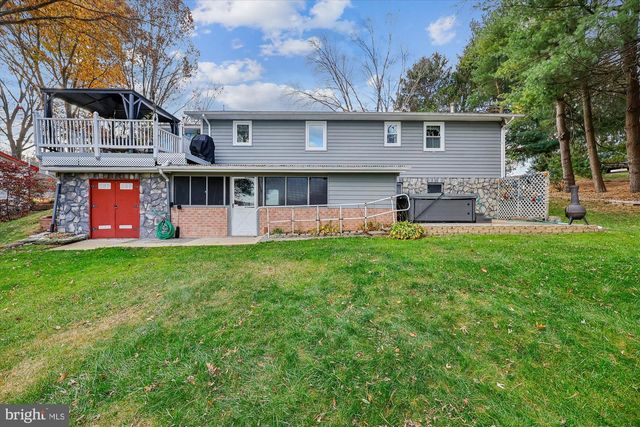 2318 PERSIMMON DR, Ijamsville, MD 21754