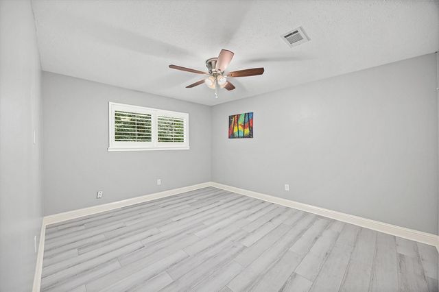 4 River Birch Lane, The Woodlands, TX 77380
