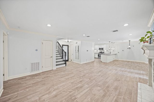 4 River Birch Lane, The Woodlands, TX 77380