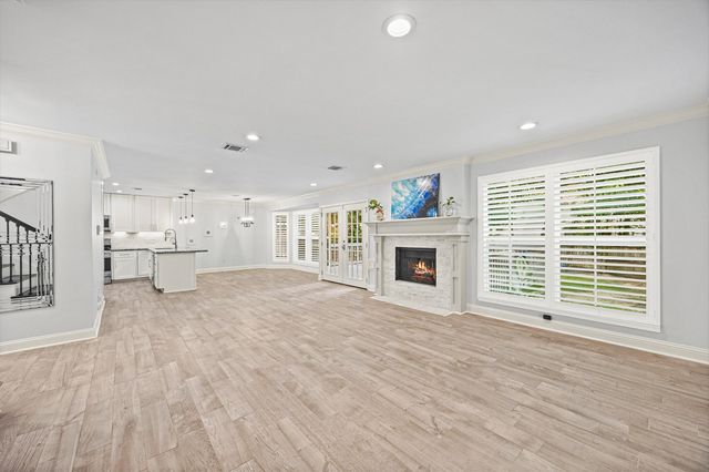 4 River Birch Lane, The Woodlands, TX 77380