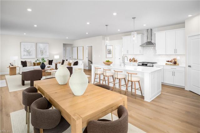 216 Leif ST, Moyock, NC 27958