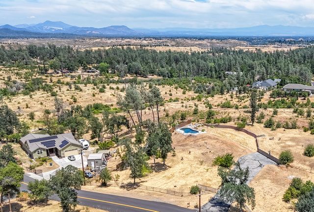 10123 Victoria Drive, Redding, CA 96001