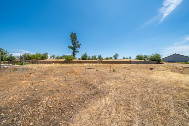 10123 Victoria Drive, Redding, CA 96001