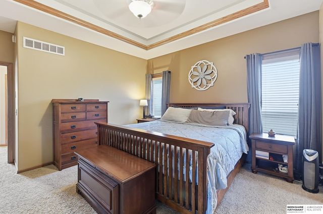 21114 McClellan Drive, Gretna, NE 68028