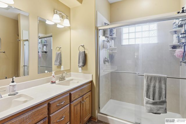 21114 McClellan Drive, Gretna, NE 68028