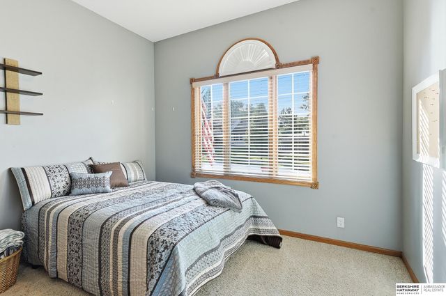 21114 McClellan Drive, Gretna, NE 68028