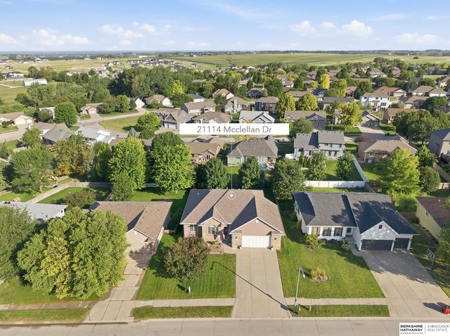21114 McClellan Drive, Gretna, NE 68028