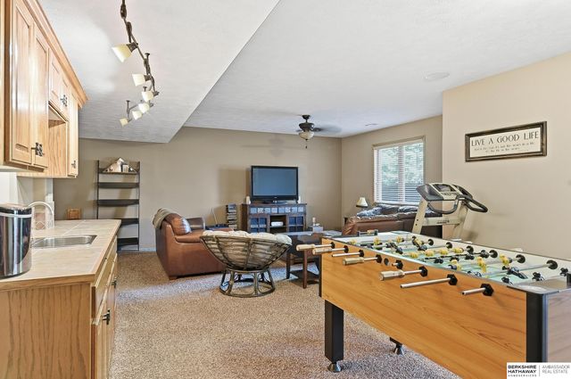 21114 McClellan Drive, Gretna, NE 68028