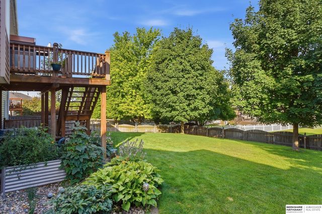 21114 McClellan Drive, Gretna, NE 68028