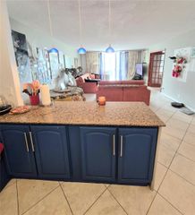 3800 S Ocean Dr, Hollywood, FL 33019