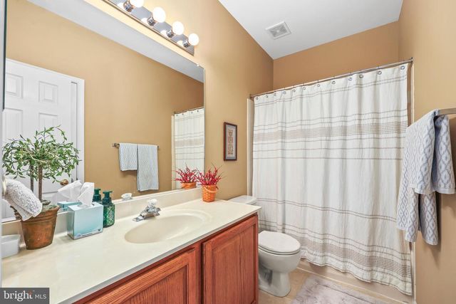 15 SAINT ADAMS DR, Stafford, VA 22556