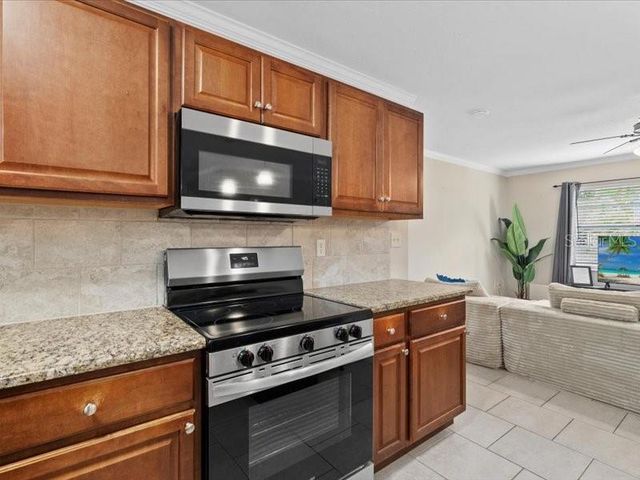 2226 FAIRFIELD AVENUE, Sarasota, FL 34232