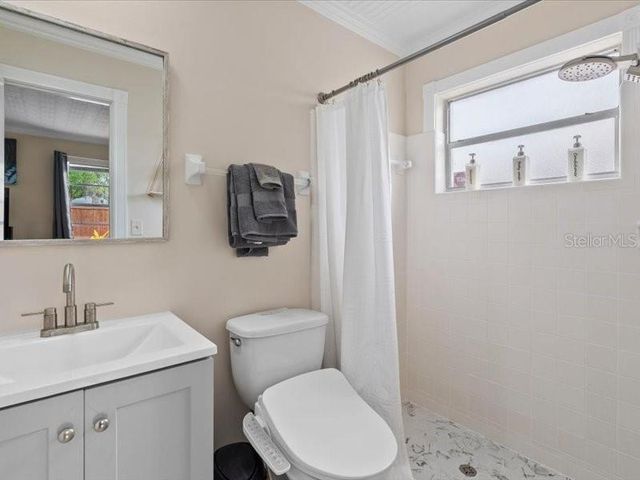 2226 FAIRFIELD AVENUE, Sarasota, FL 34232