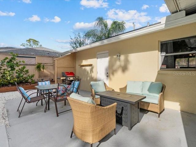 2226 FAIRFIELD AVENUE, Sarasota, FL 34232