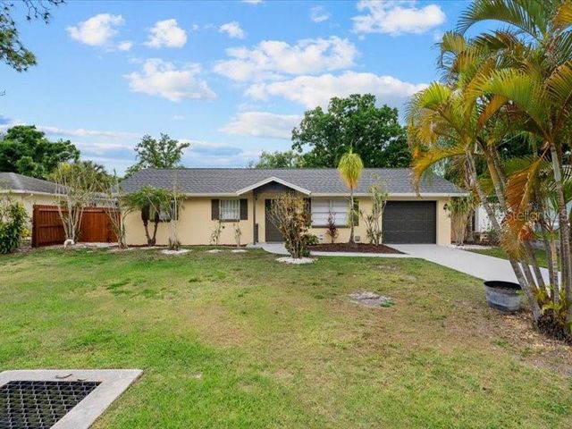 2226 FAIRFIELD AVENUE, Sarasota, FL 34232