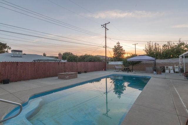 41931 Thornton, Hemet, CA 92544