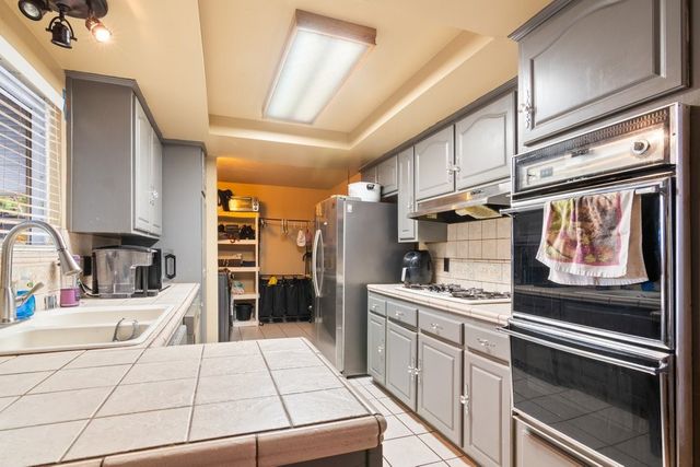 41931 Thornton, Hemet, CA 92544