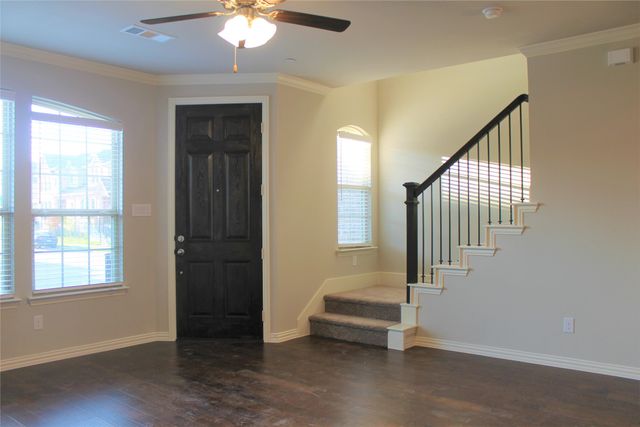 825 Ben Lane, Lewisville, TX 75056