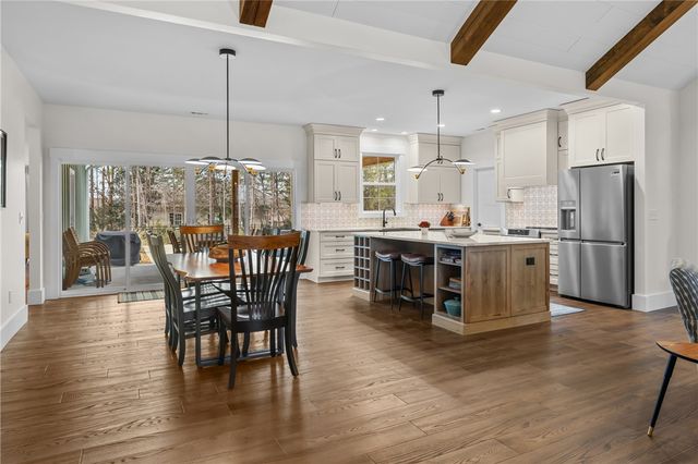 113 South Oak Pointe Drive, Seneca, SC 29672