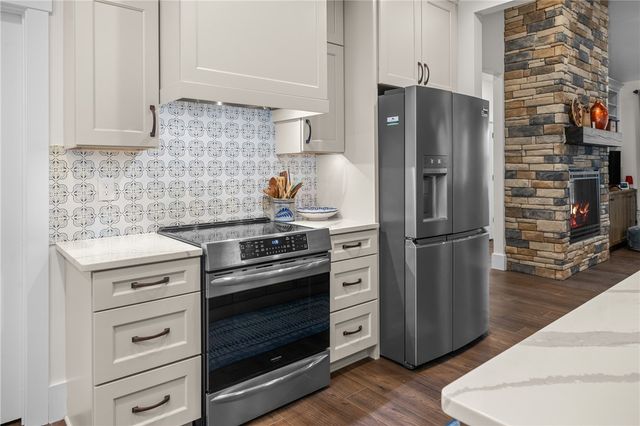 113 South Oak Pointe Drive, Seneca, SC 29672