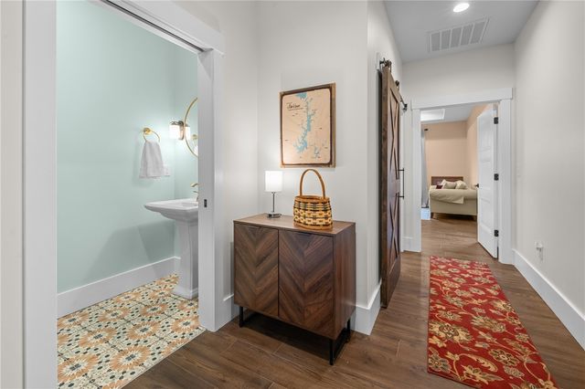 113 South Oak Pointe Drive, Seneca, SC 29672