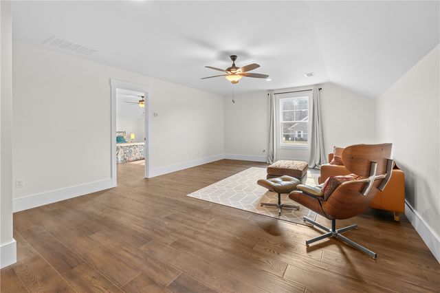 113 South Oak Pointe Drive, Seneca, SC 29672