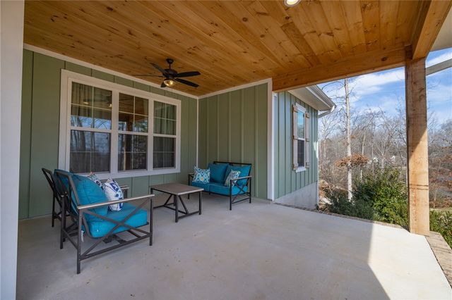 113 South Oak Pointe Drive, Seneca, SC 29672