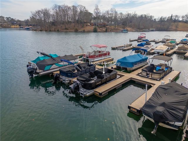 113 South Oak Pointe Drive, Seneca, SC 29672