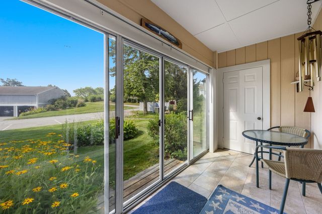 31 Highview Dr 31, Sandwich, MA 02563