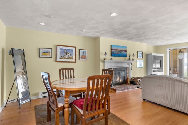 31 Highview Dr 31, Sandwich, MA 02563