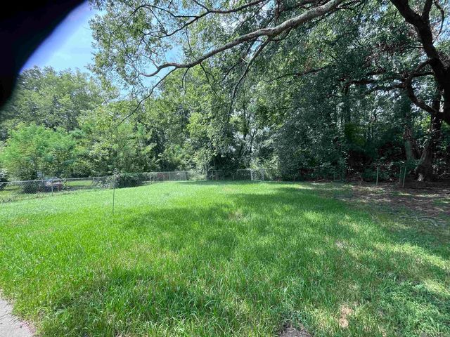 6725 Buttonwood Dr, Baton Rouge, LA 70812